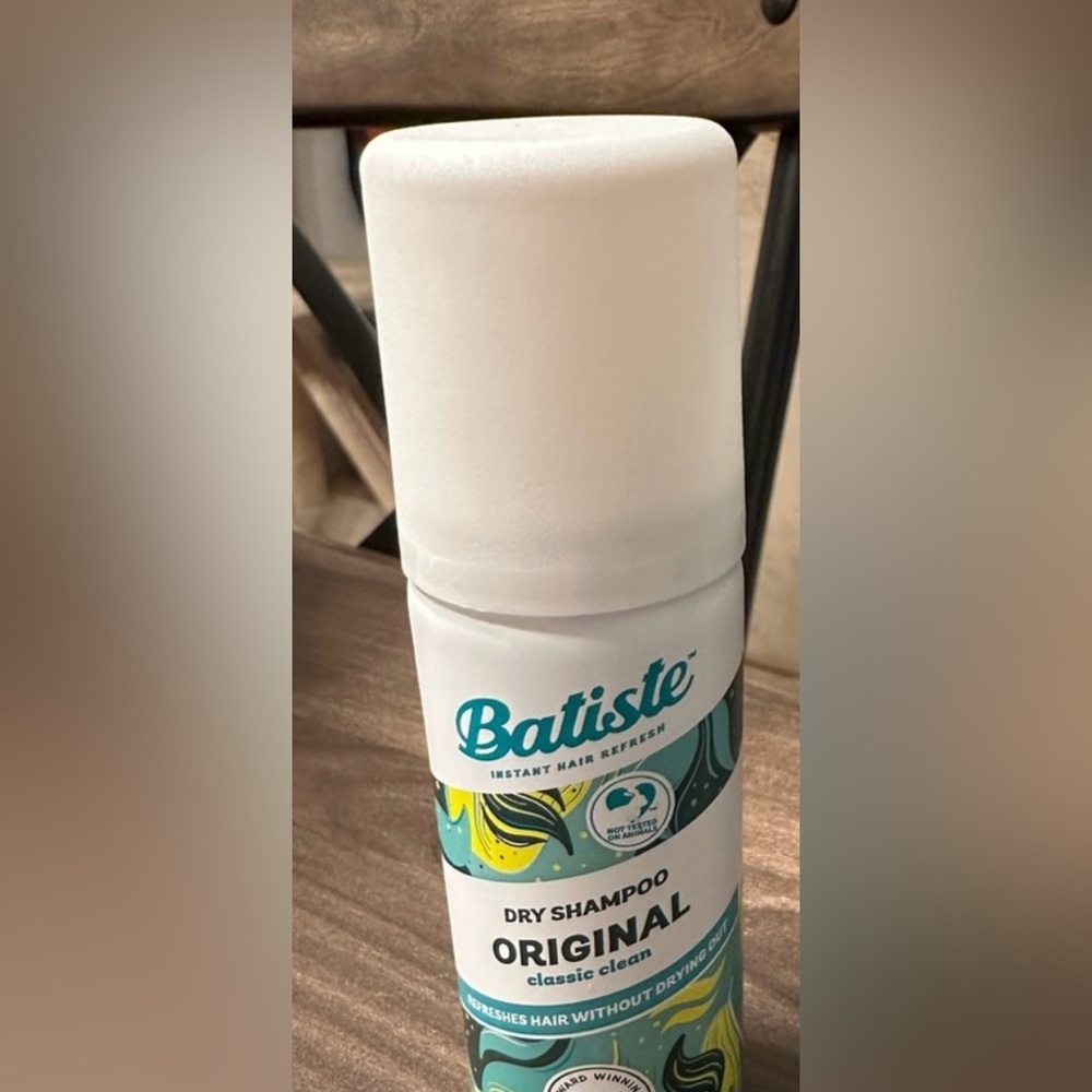 Batiste Instant Hair Refresh Dry Shampoo